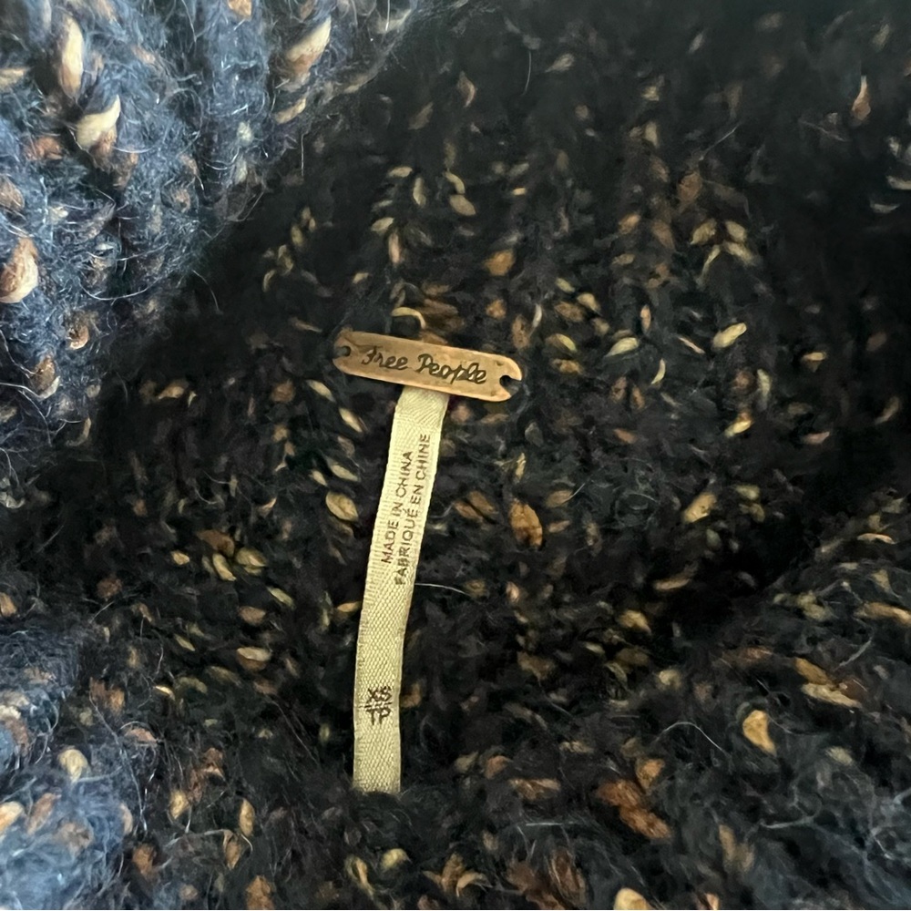 Free People Echo Wool-Blend Pullover, Oversized S… - image 8